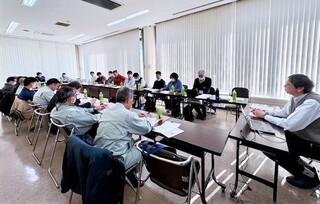写真 報告会の様子